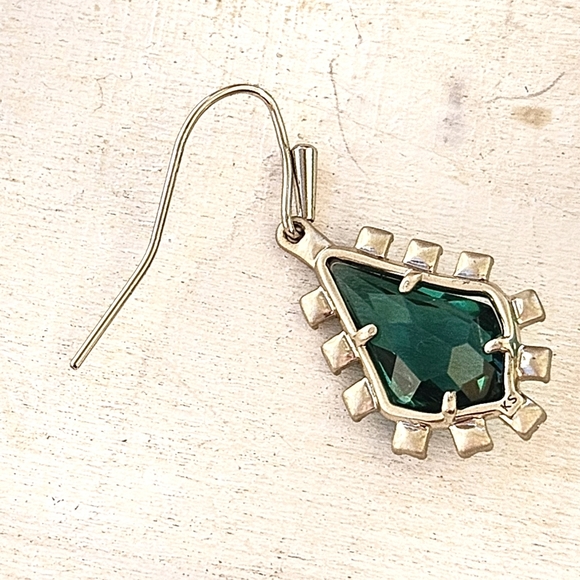 Kendra Scott Juniper Earrings in Clear Emerald and Gold - Picture 6 of 8